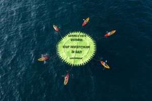 Activiştii Greenpeace avertizează asupra vulnerabilităţii exploatărilor de gaz din Marea Neagră